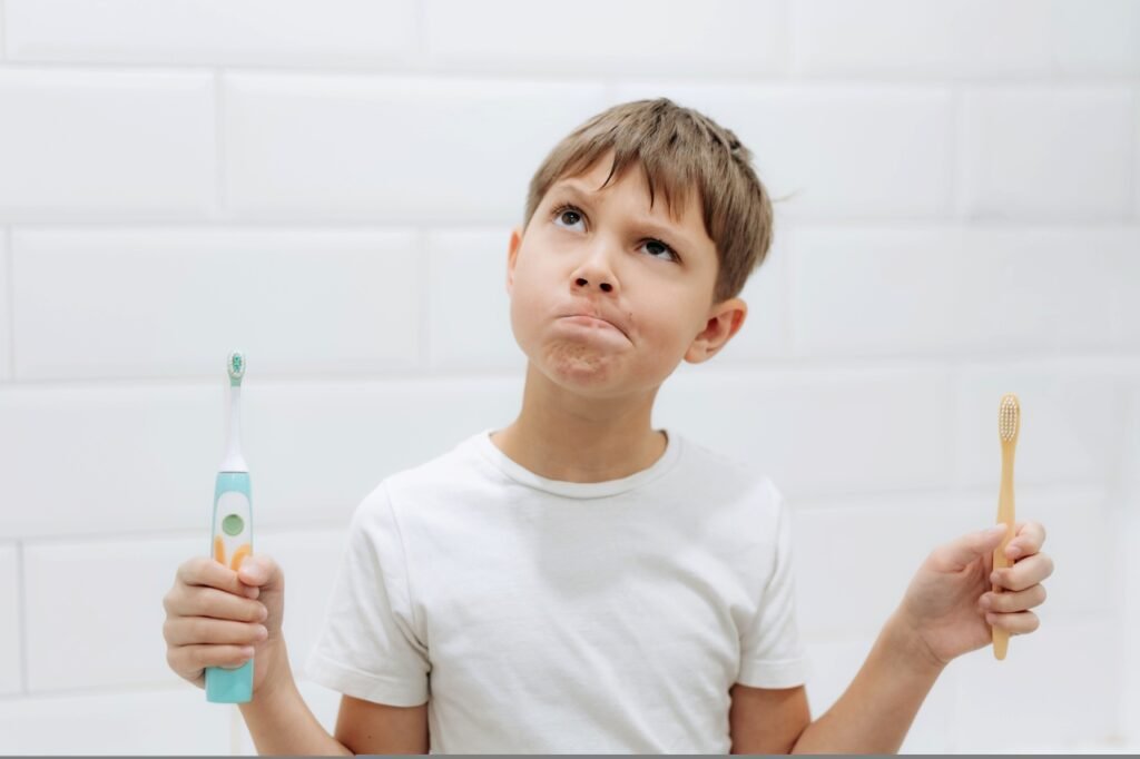 Electric Toothbrush vs. Regular Toothbrush – What’s Better for Your Oral Health?