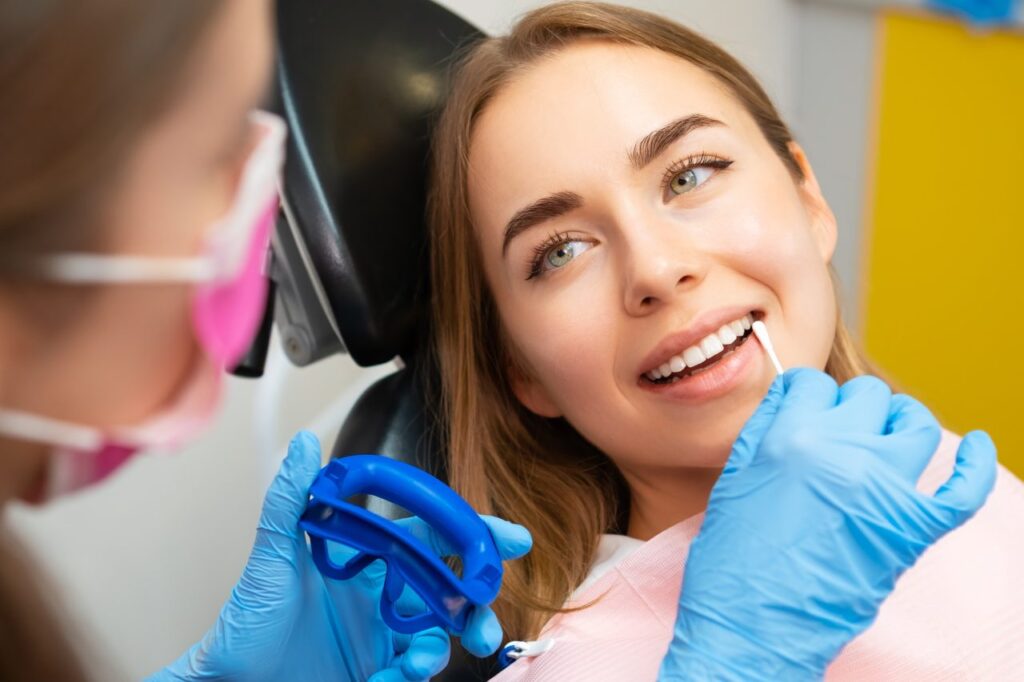 How Teeth Whitening Can Transform Your Smile and Confidence #3